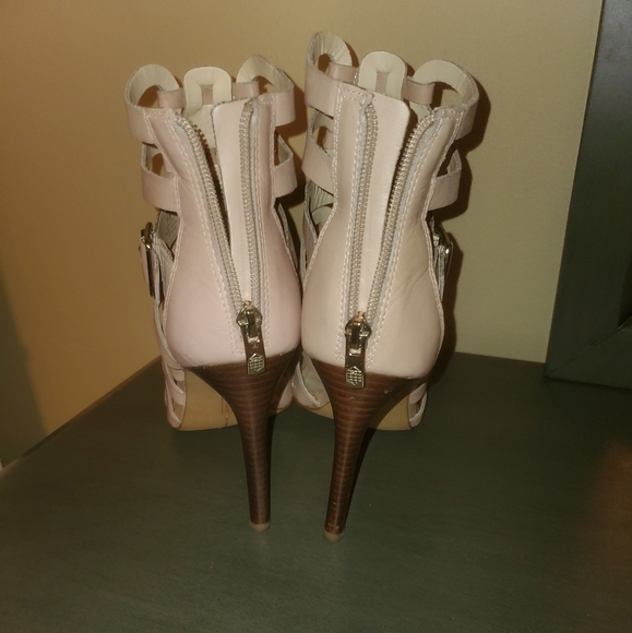 Shoes - Picture 2 of 4